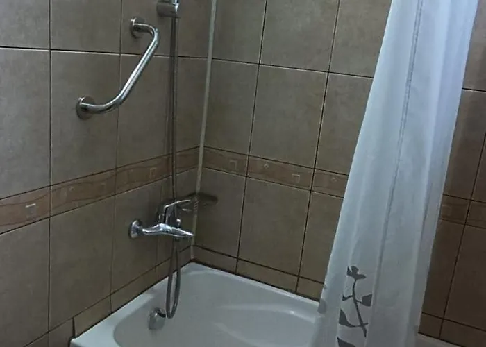 Apartment Fun House - Spacious Near Old Town